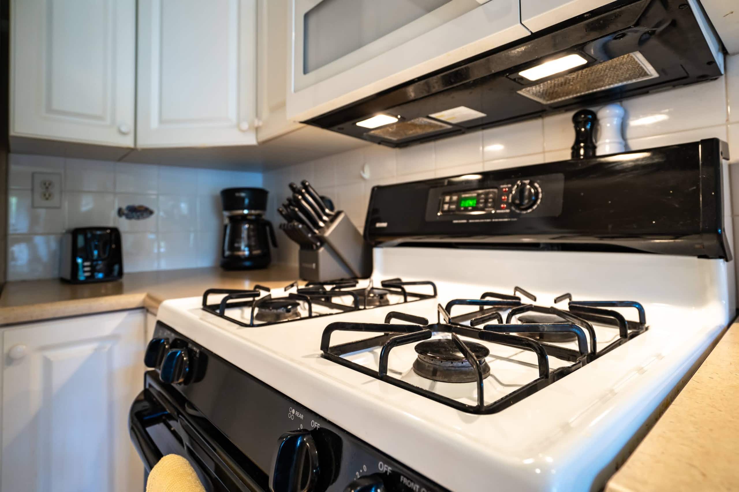 Condo in Kihei · ★4.29 · 2 bedrooms · 4 beds · 2 baths - Image 12