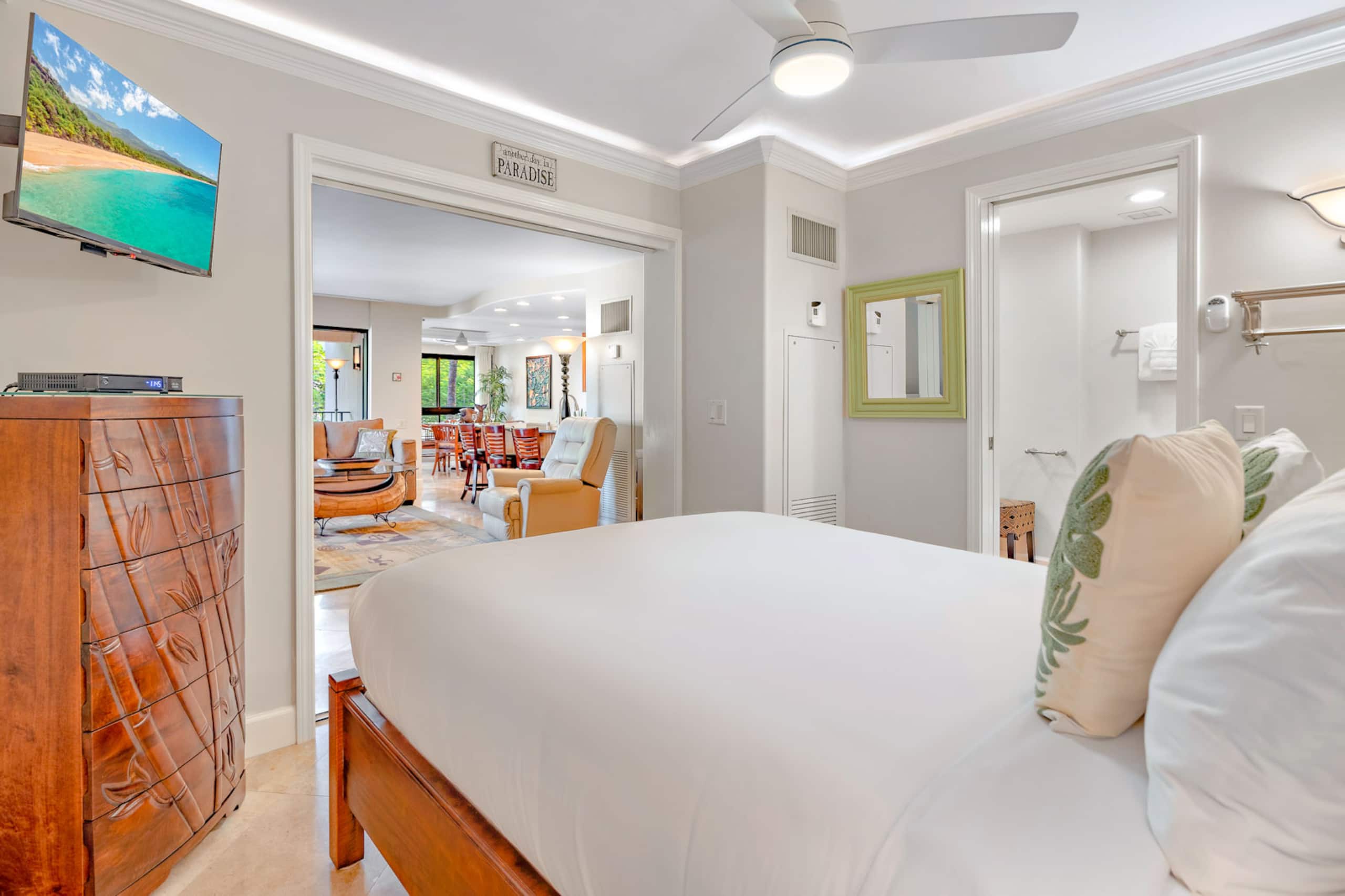 Condo in Lahaina · ★4.89 · 2 bedrooms · 3 beds · 2 baths - Image 26