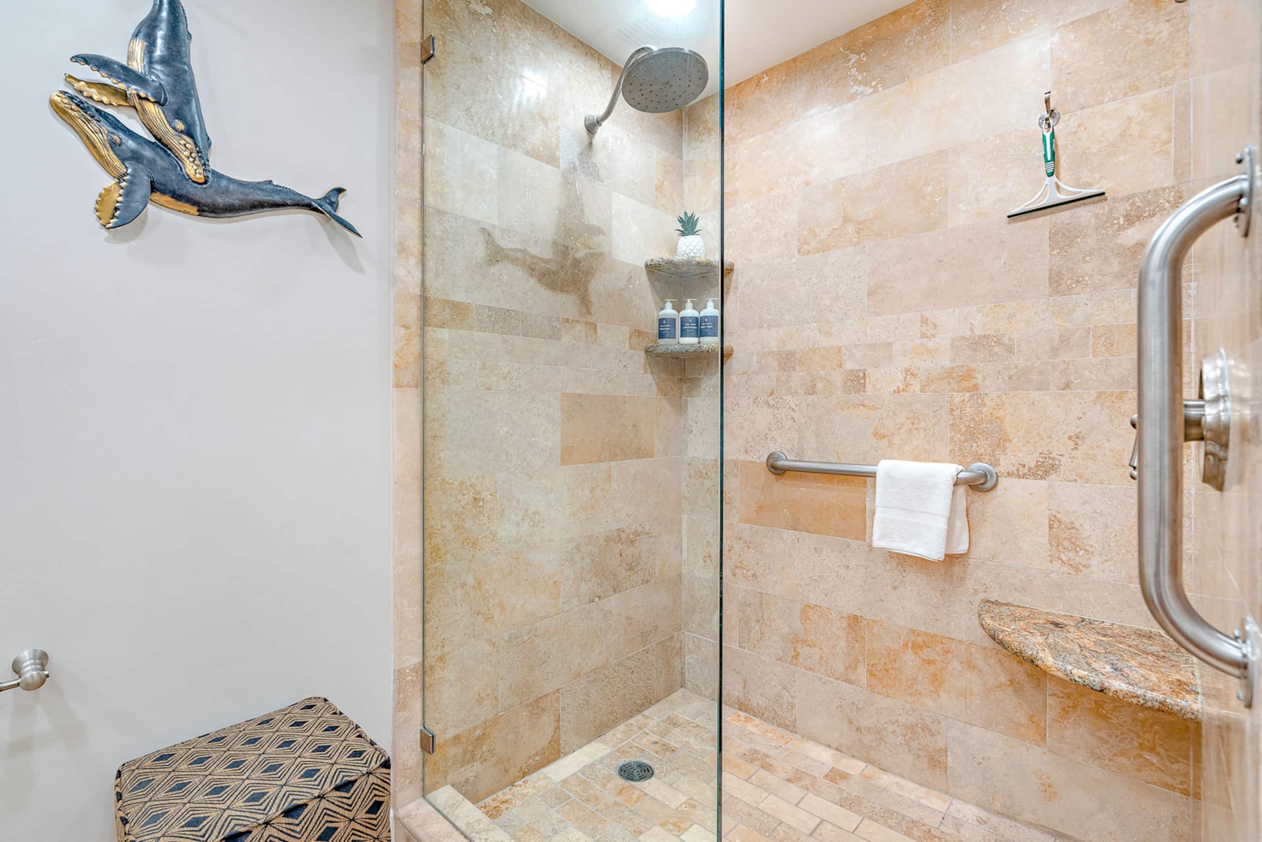 Condo in Lahaina · ★4.89 · 2 bedrooms · 3 beds · 2 baths - Image 24