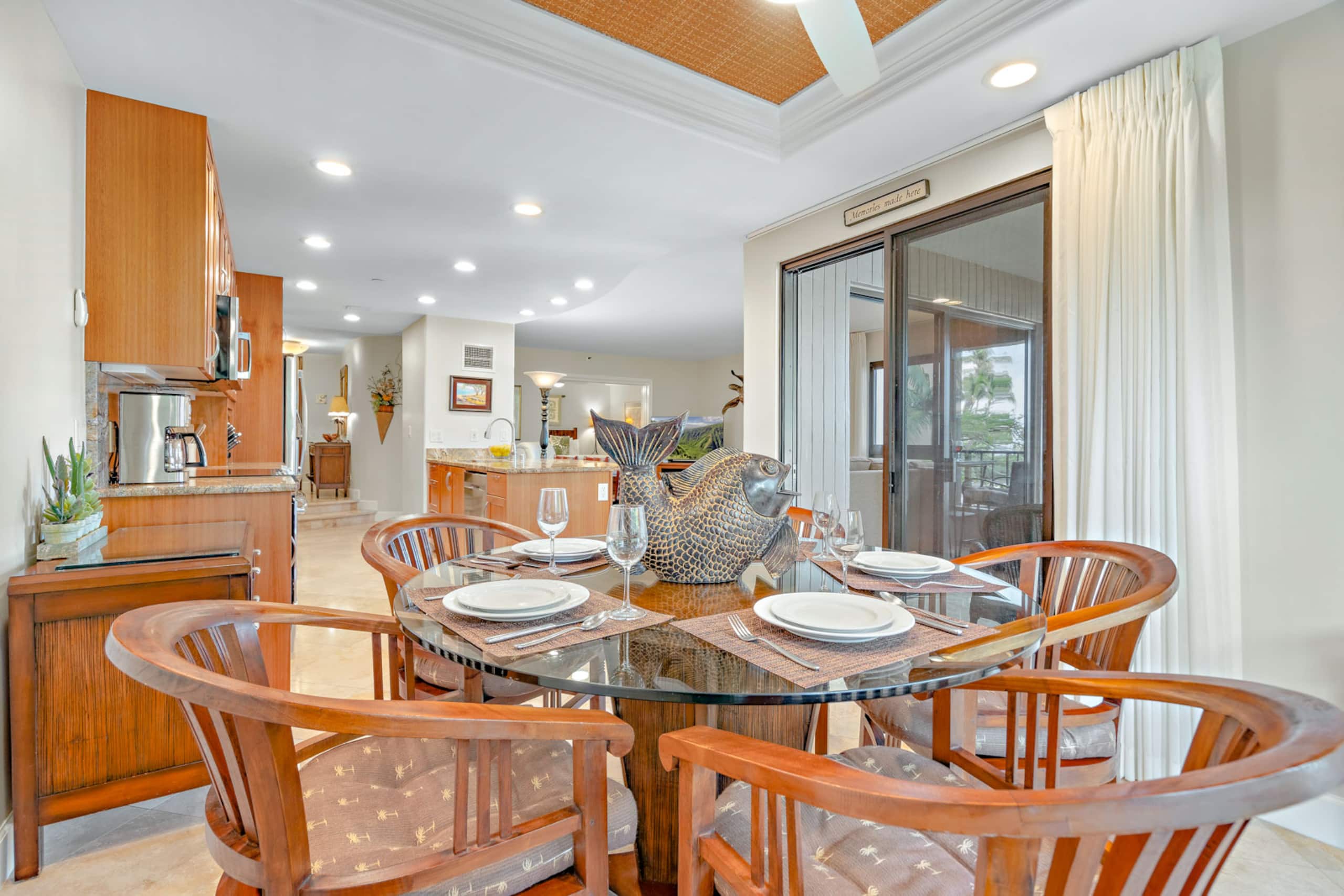 Condo in Lahaina · ★4.89 · 2 bedrooms · 3 beds · 2 baths - Image 16