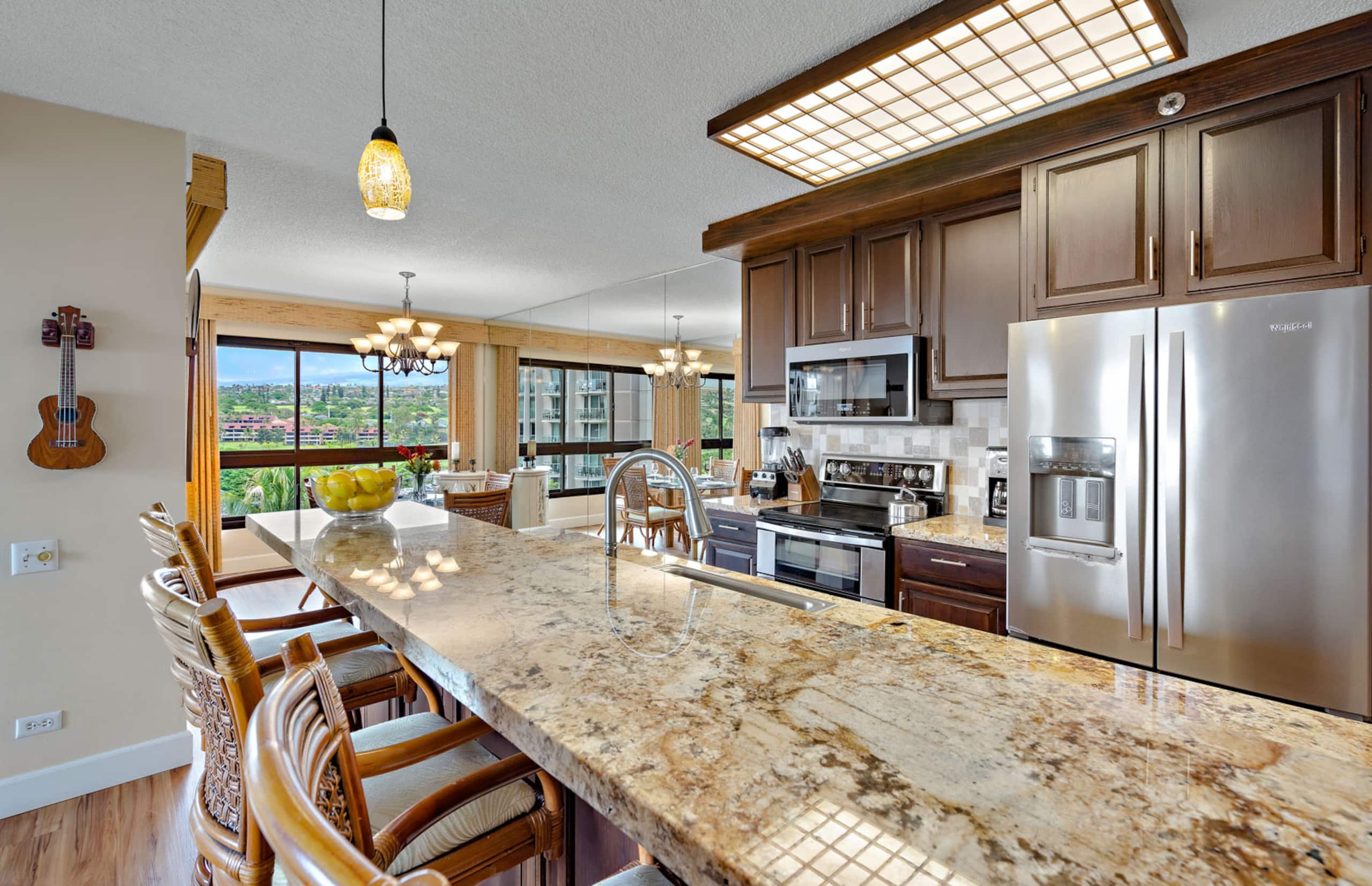 Condo in Lahaina · ★4.57 · 2 bedrooms · 3 beds · 2 baths - Image 9