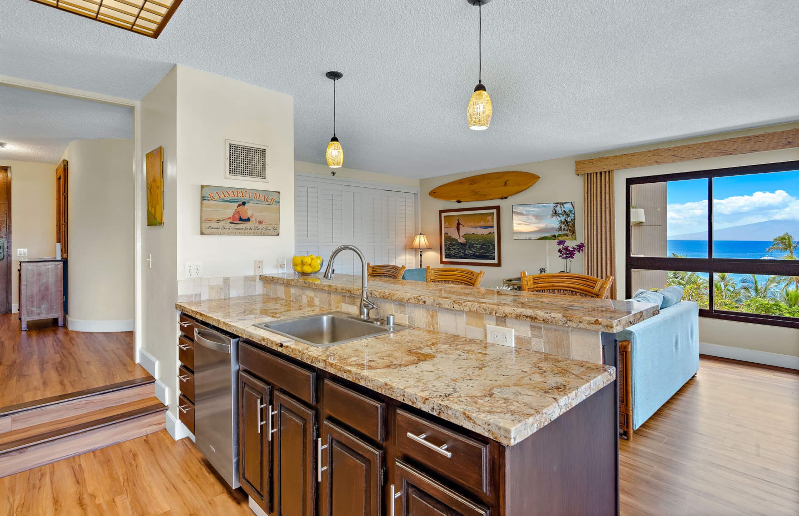 Condo in Lahaina · ★4.57 · 2 bedrooms · 3 beds · 2 baths - Image 2