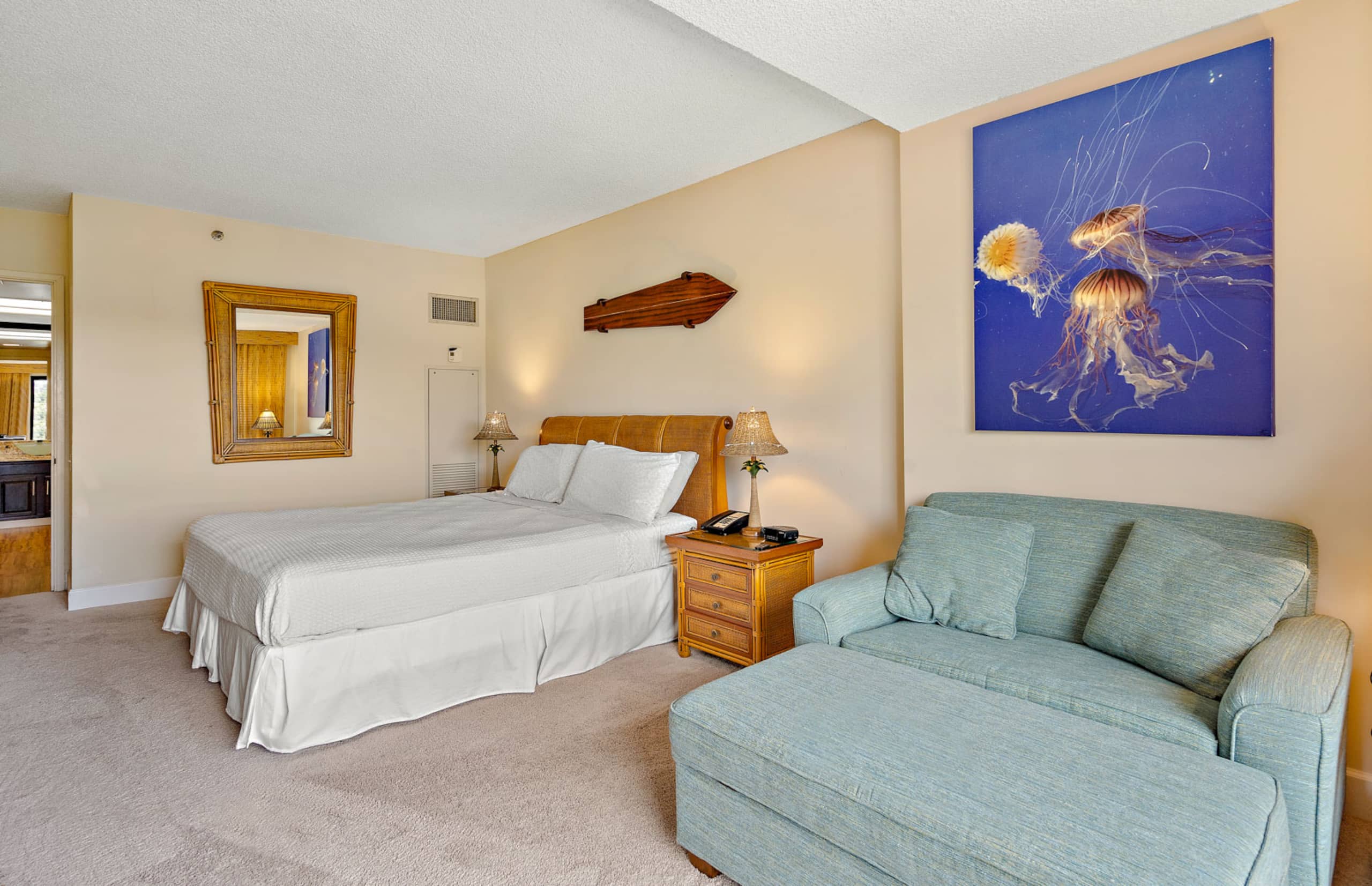 Condo in Lahaina · ★4.57 · 2 bedrooms · 3 beds · 2 baths - Image 22