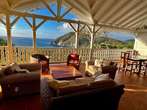 Villa The Pirate's Refuge. Sea view. 3 bedrooms. Pool.