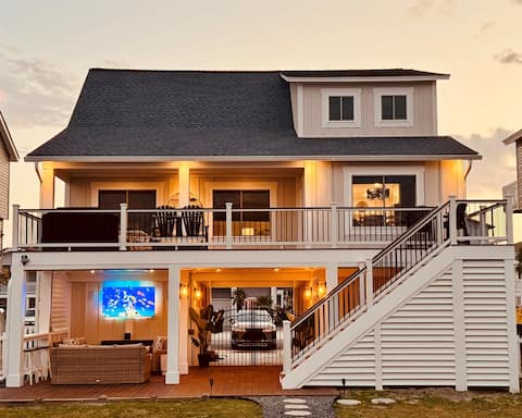 Top Airbnb: Fish On · Boat Dock · Golf Cart · Walk to Beach in Wilmington