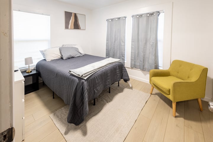 Спалня 3 - кралица