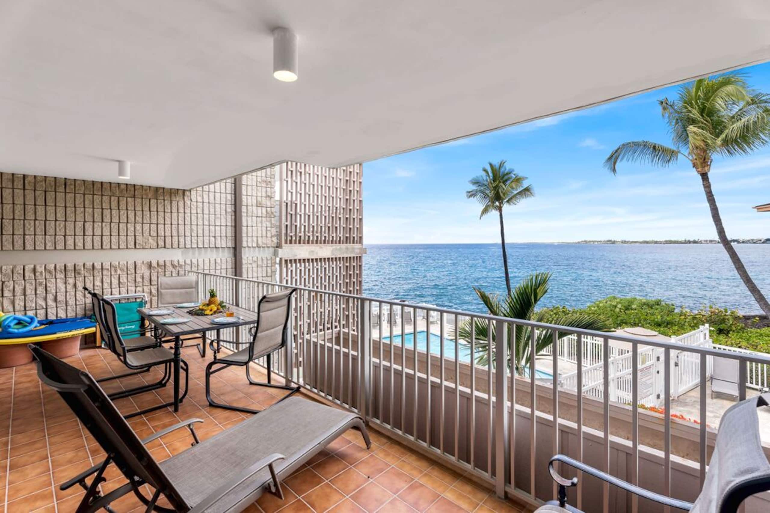 Condo in Kailua-Kona · ★4.68 · 2 bedrooms · 3 beds · 2 baths - Image 11