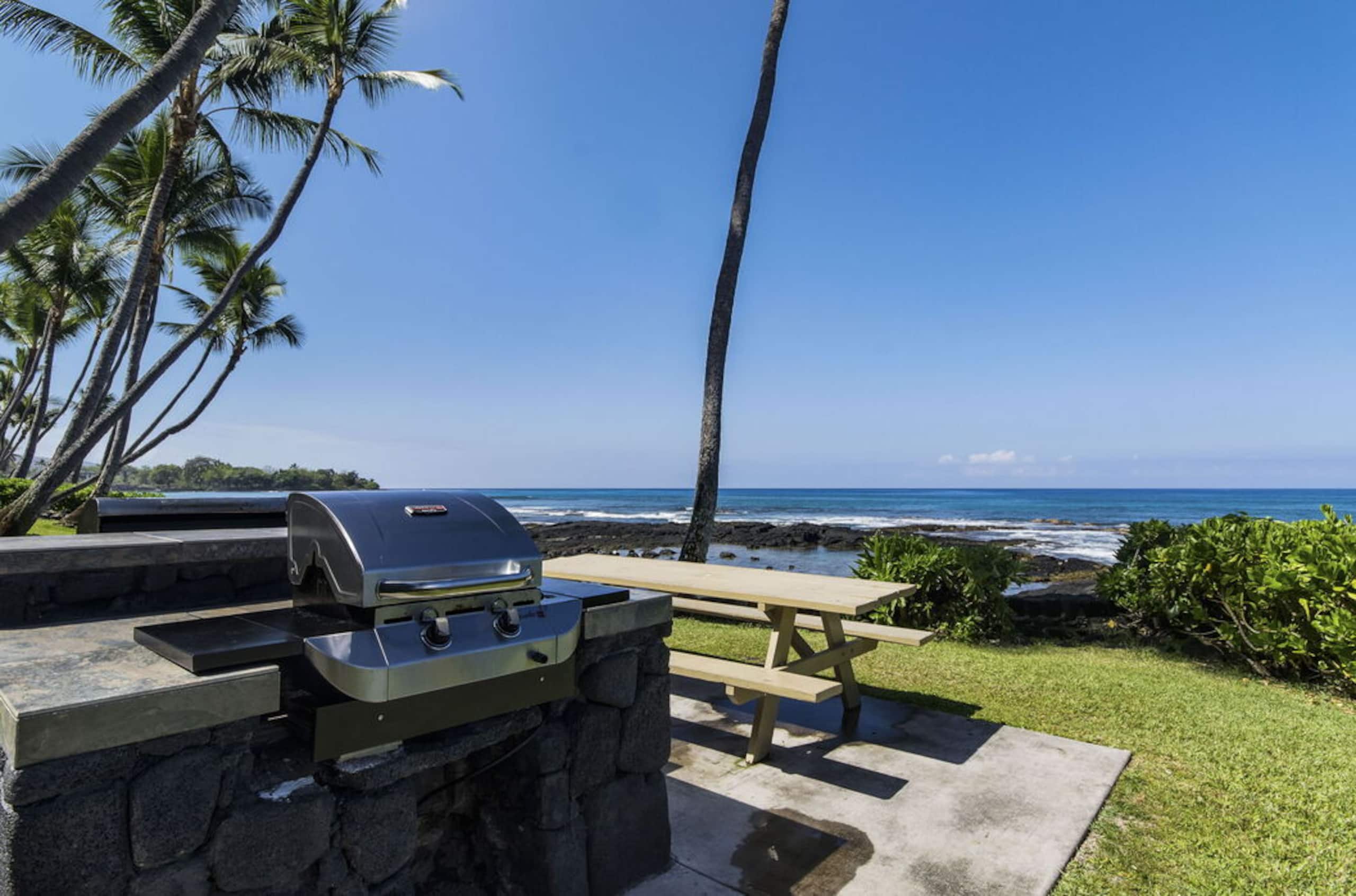 Condo in Kailua-Kona · ★4.73 · 3 bedrooms · 4 beds · 2 baths - Image 32