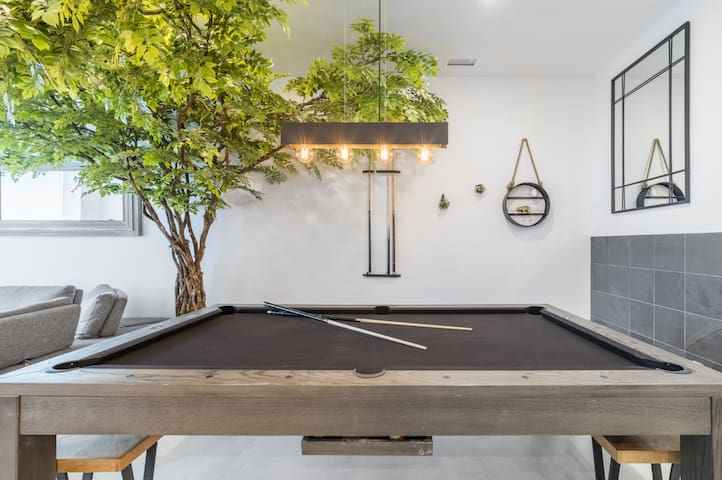 La Perle – Elegance, Luxury Space & Comfort, 4 Br