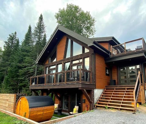 The Western | Spa | Sauna | Billiards | Babyfoot