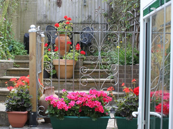 Dorchester Holiday Rentals & Homes England, United Kingdom Airbnb