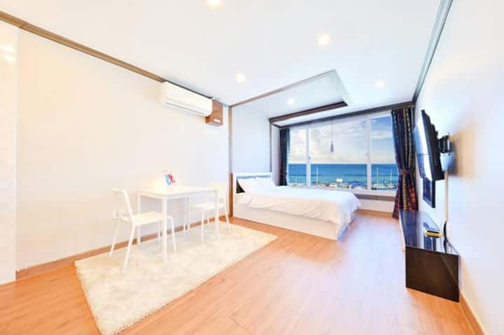바다가 보이는 객실, 203호(트윈,가족만가능) - Sokcho-si