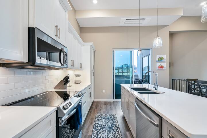 Three King Bedrooms, Terrace, and Private Elevator gallery image 5