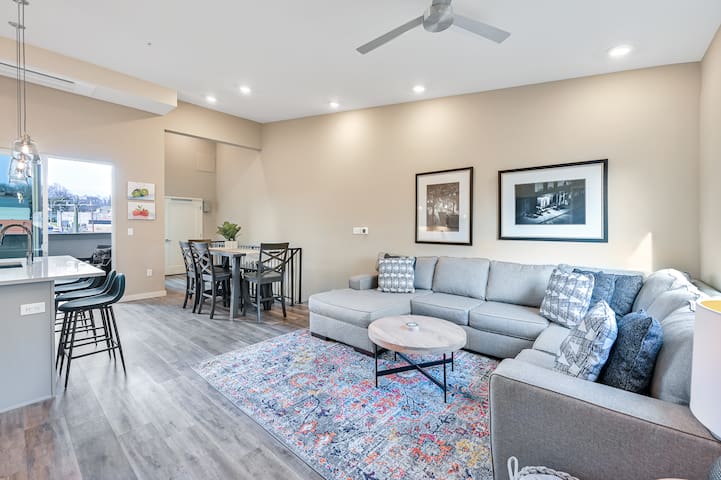 Three King Bedrooms, Terrace, and Private Elevator gallery image 2