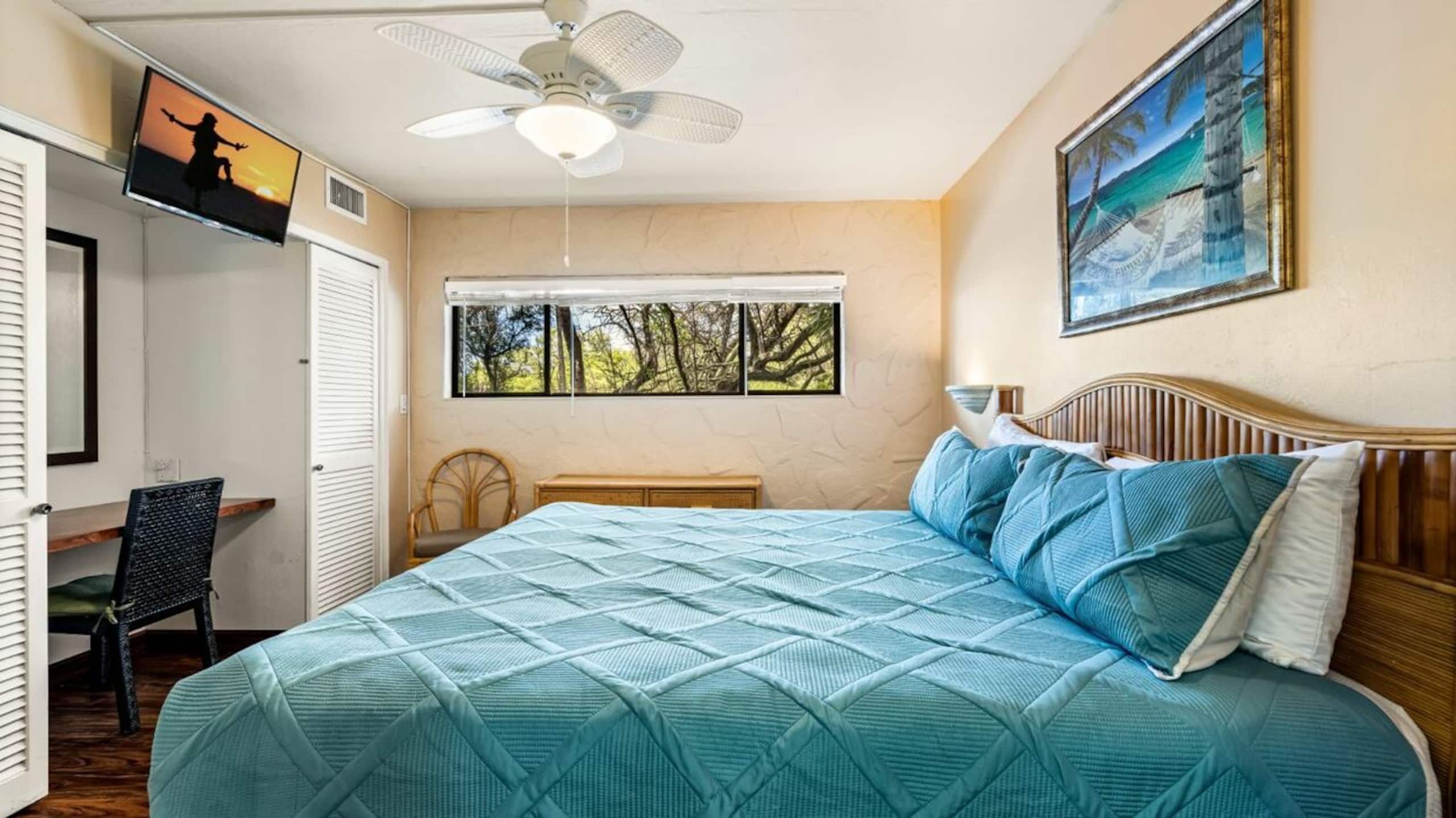 Condo in Kailua-Kona · ★4.6 · 2 bedrooms · 2 beds · 2 baths - Image 17