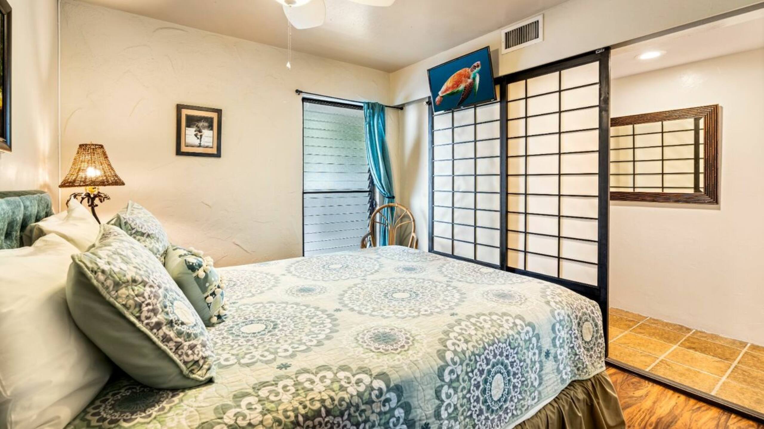 Condo in Kailua-Kona · ★4.6 · 2 bedrooms · 2 beds · 2 baths - Image 21