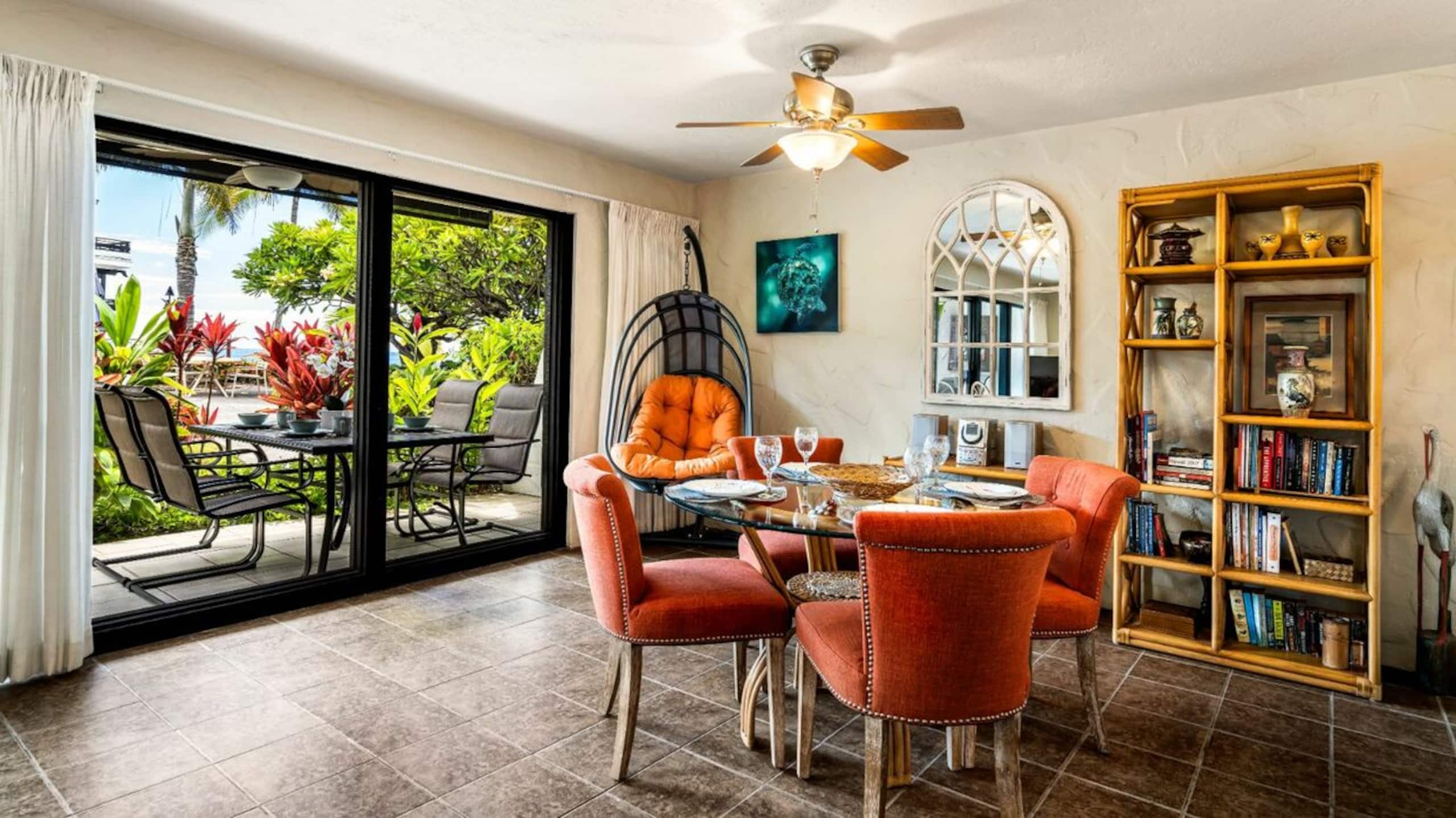 Condo in Kailua-Kona · ★4.6 · 2 bedrooms · 2 beds · 2 baths - Image 7