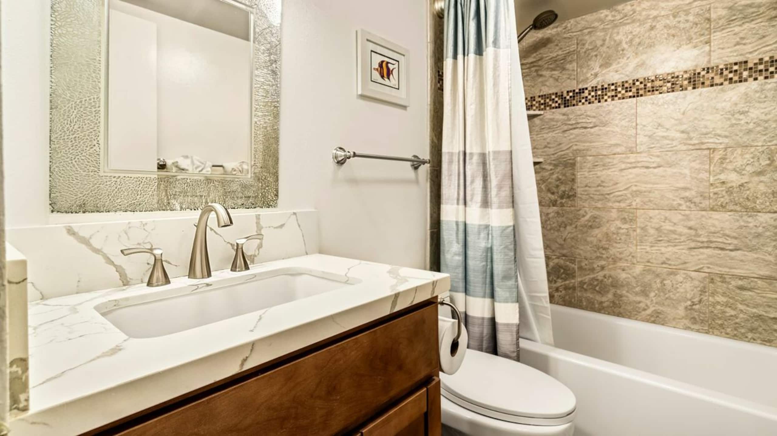 Condo in Kailua-Kona · ★4.6 · 2 bedrooms · 2 beds · 2 baths - Image 22