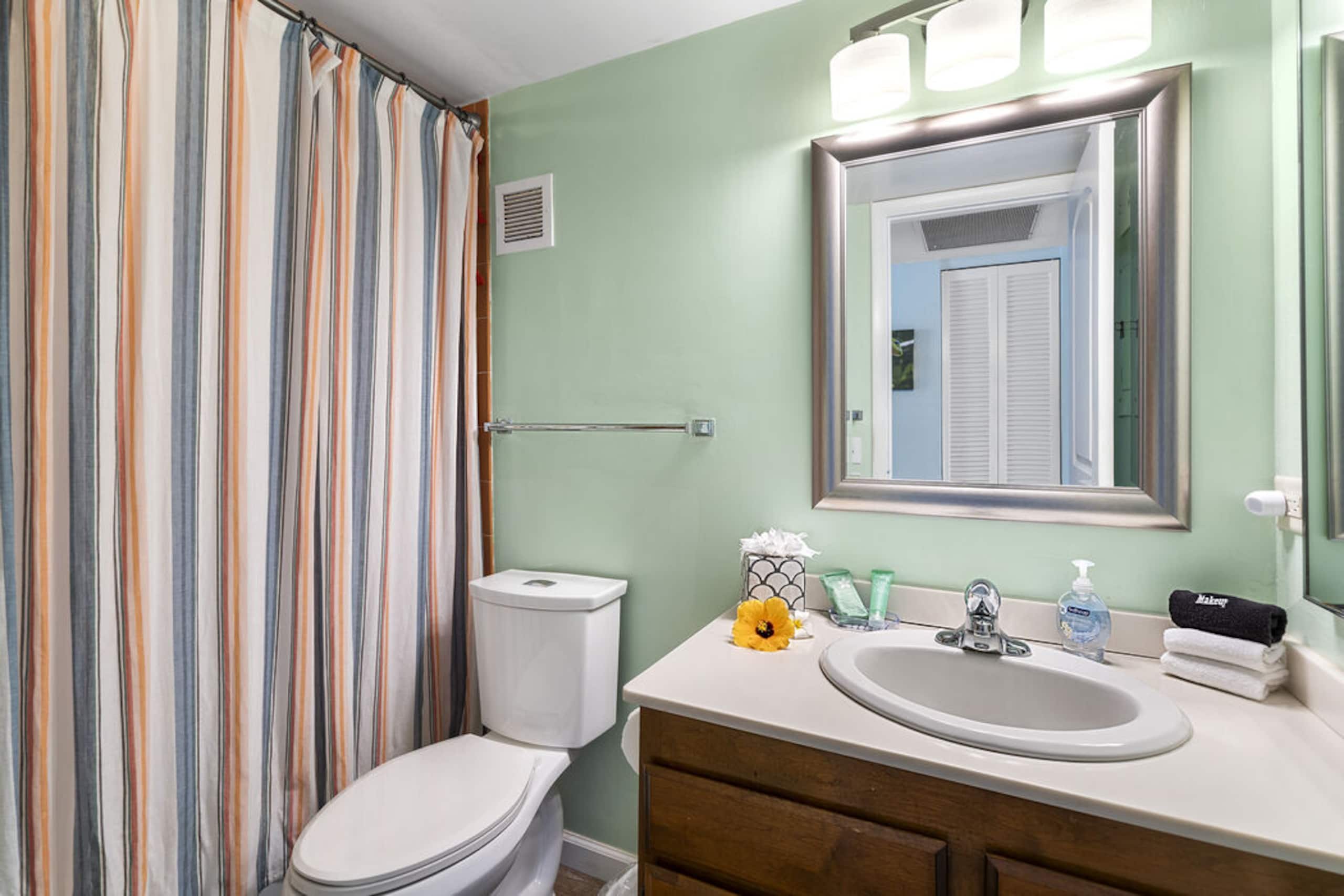 Condo in Kailua-Kona · ★4.62 · 2 bedrooms · 3 beds · 2 baths - Image 16