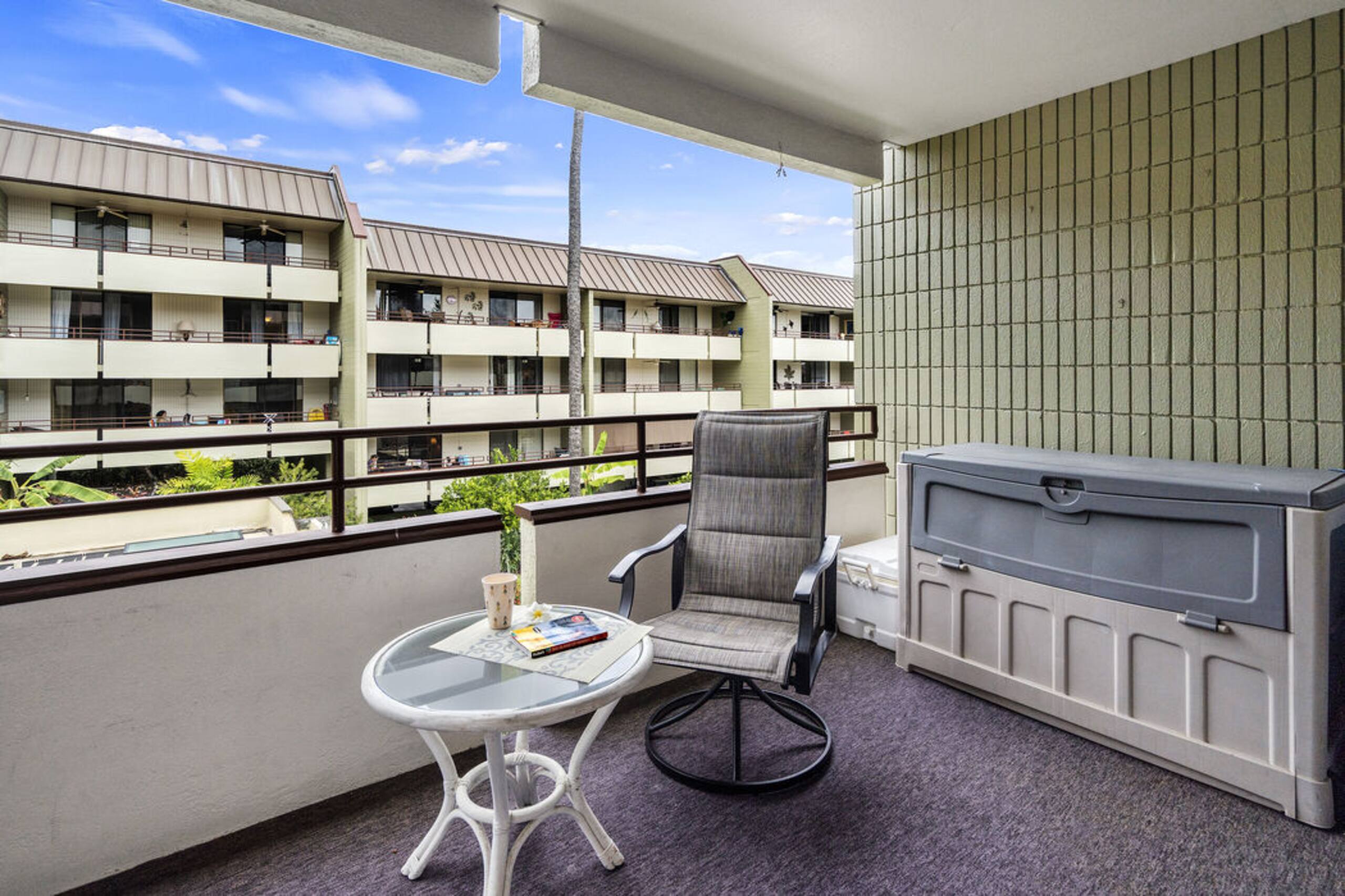 Condo in Kailua-Kona · ★4.62 · 2 bedrooms · 3 beds · 2 baths - Image 23