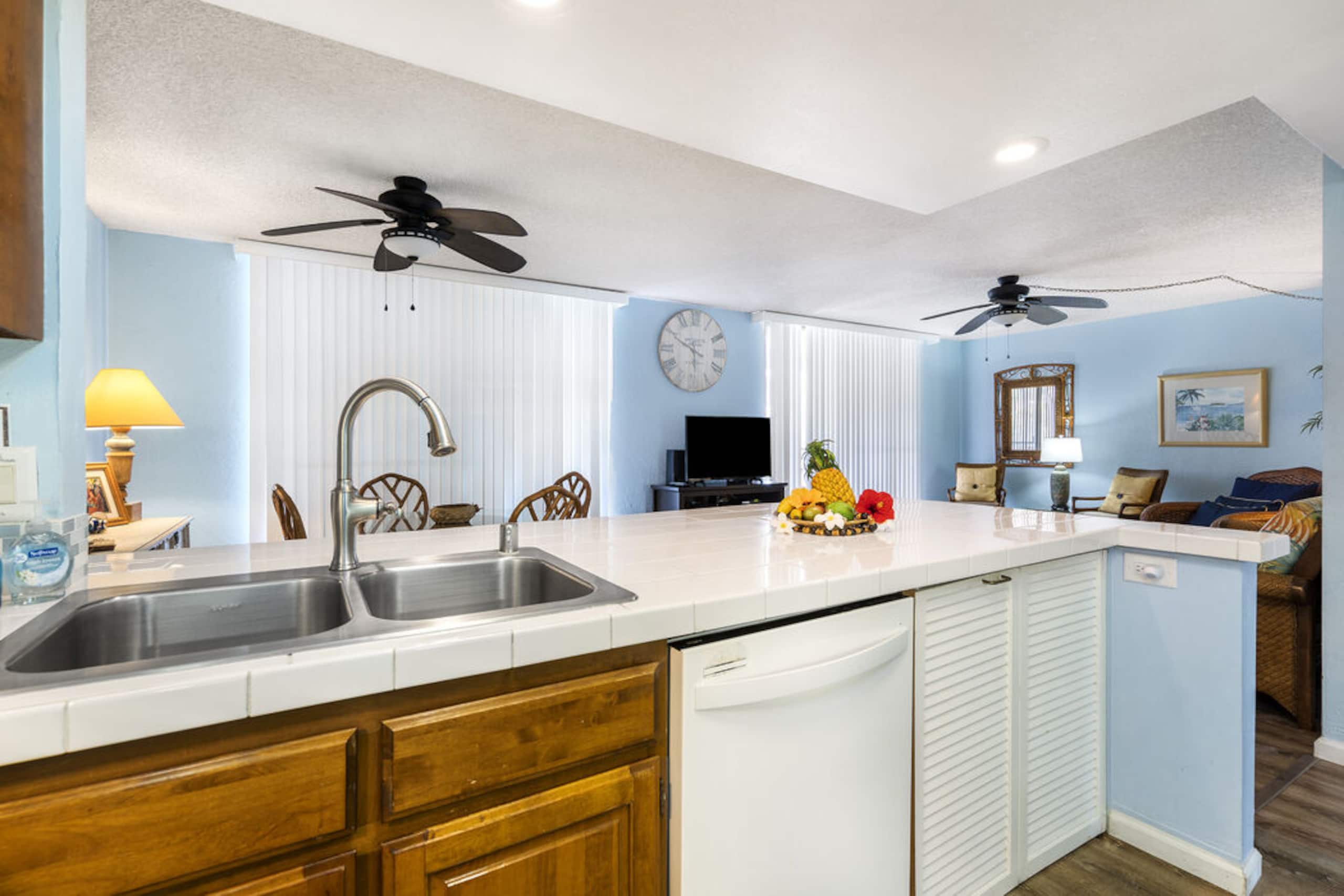 Condo in Kailua-Kona · ★4.62 · 2 bedrooms · 3 beds · 2 baths - Image 6