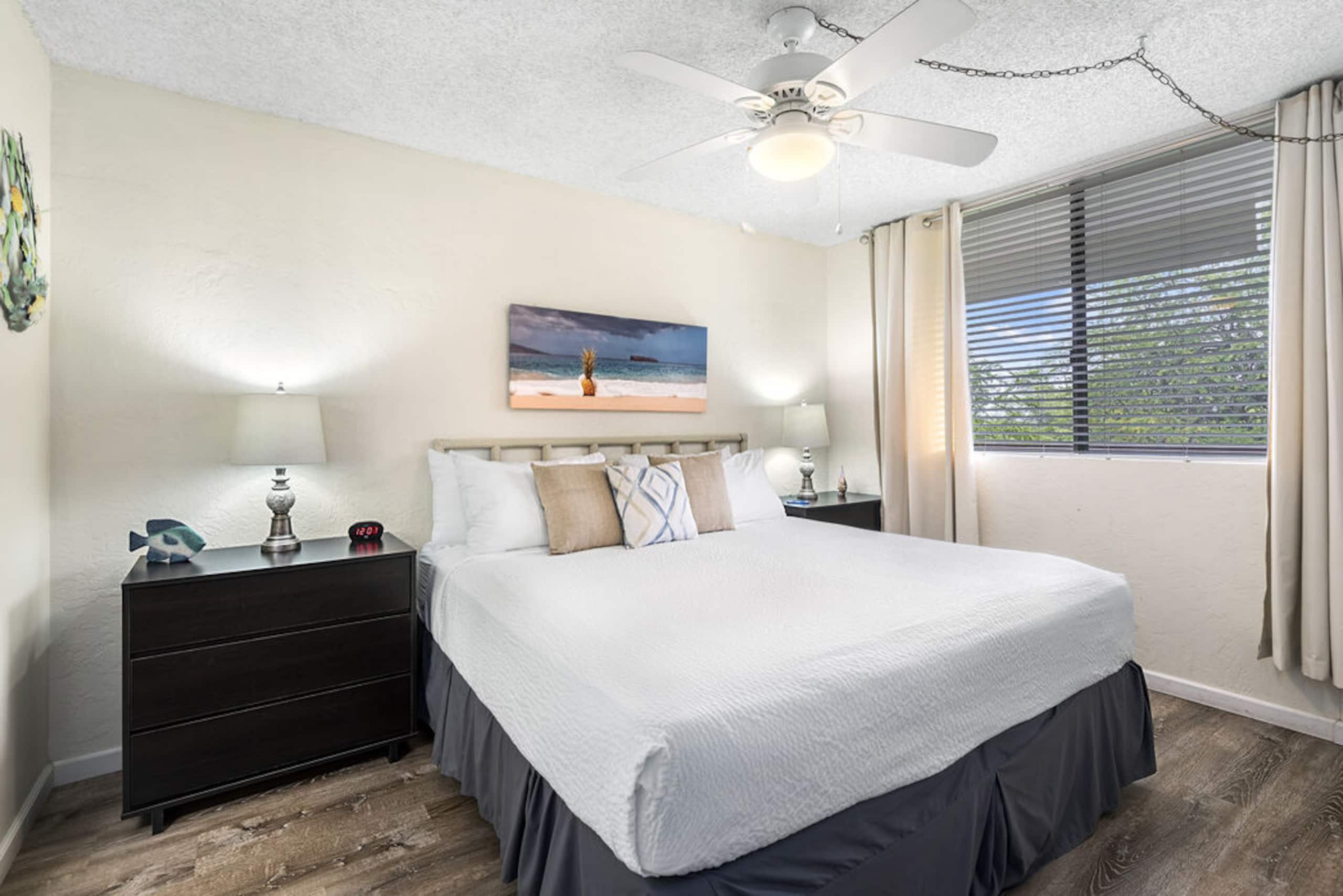 Condo in Kailua-Kona · ★4.62 · 2 bedrooms · 3 beds · 2 baths - Image 11