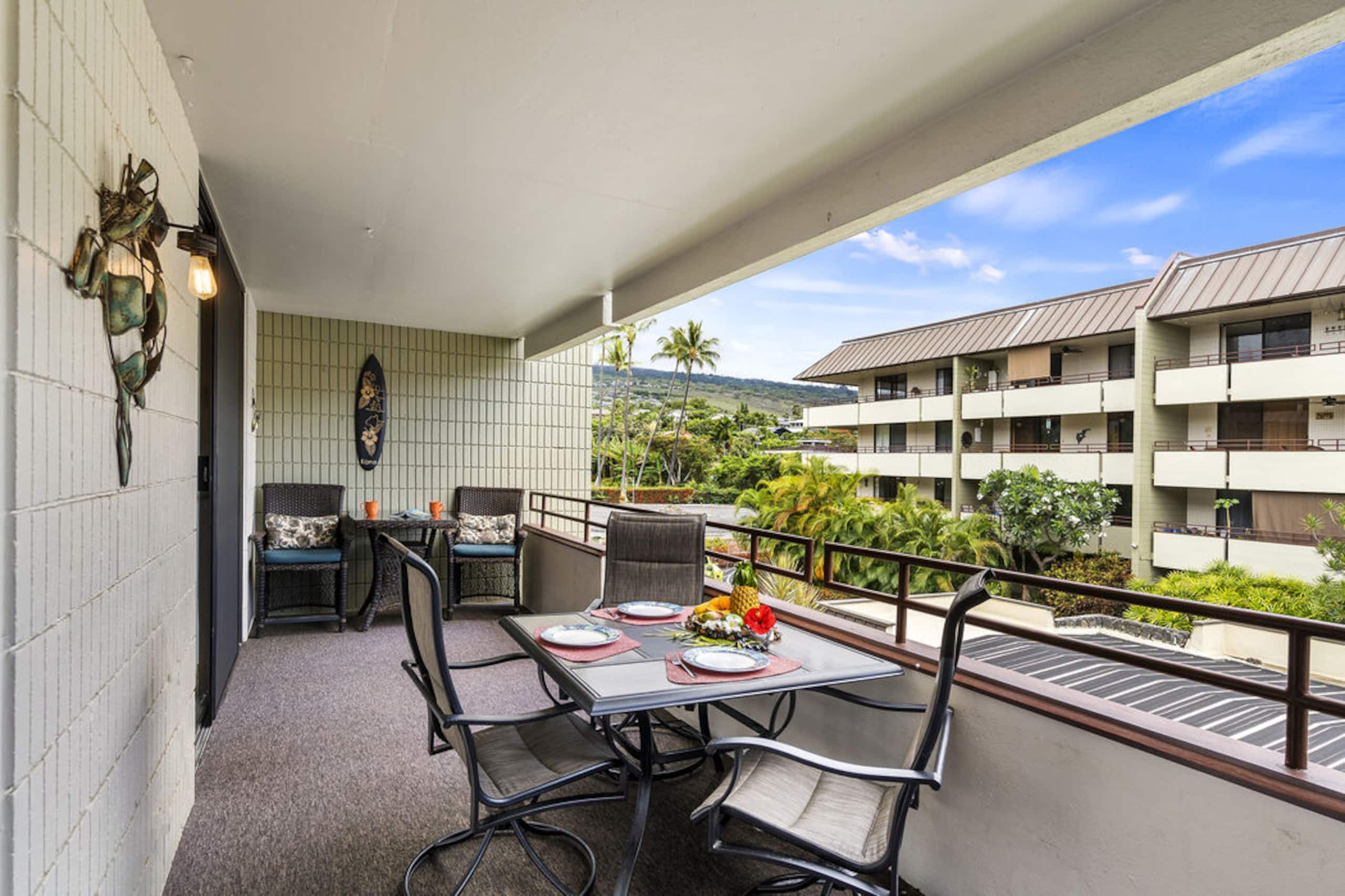Condo in Kailua-Kona · ★4.62 · 2 bedrooms · 3 beds · 2 baths - Image 17