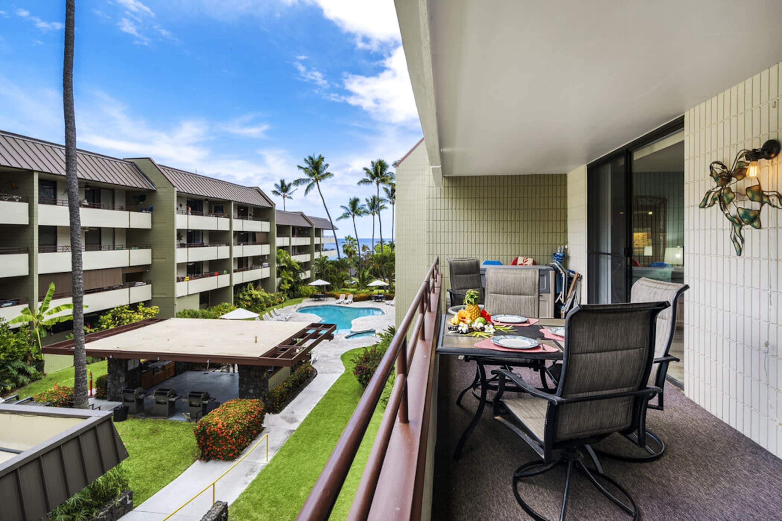 Condo in Kailua-Kona · ★4.62 · 2 bedrooms · 3 beds · 2 baths - Image 18