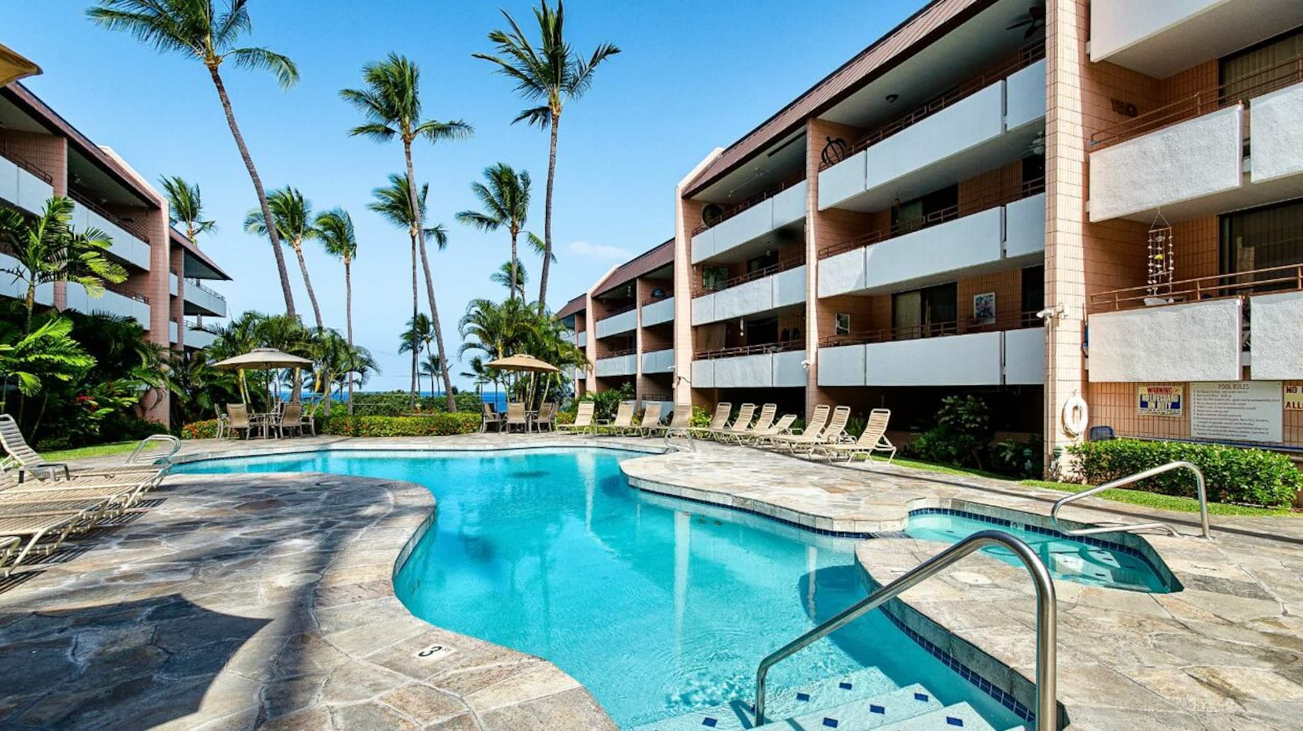 Condo in Kailua-Kona · ★4.62 · 2 bedrooms · 3 beds · 2 baths - Image 33