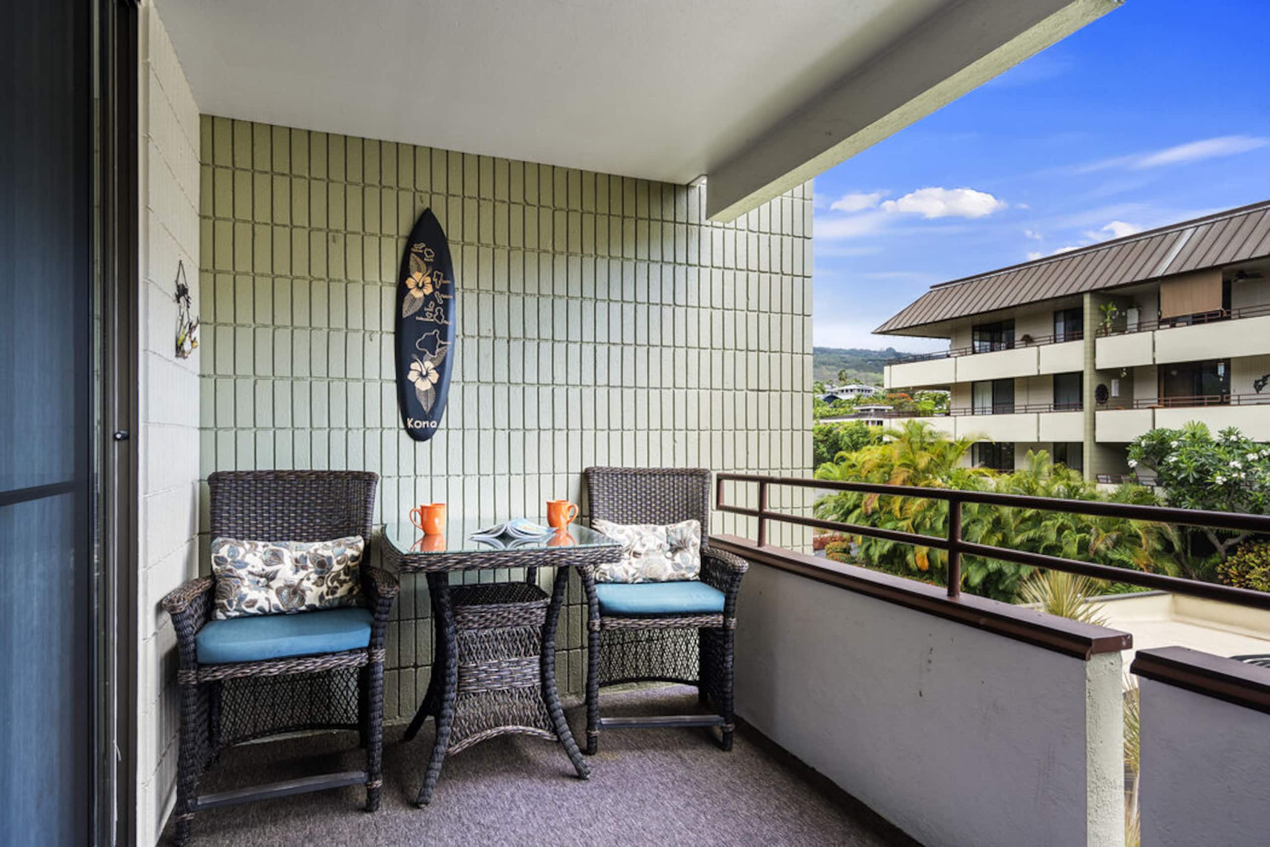 Condo in Kailua-Kona · ★4.62 · 2 bedrooms · 3 beds · 2 baths - Image 22