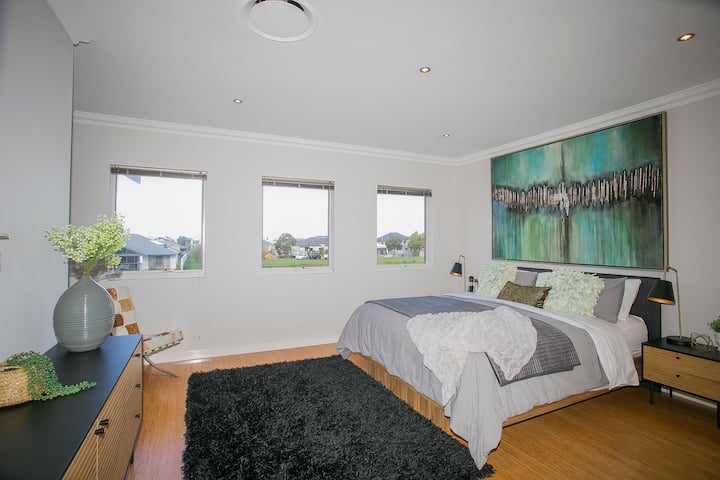 Dormitorio KS con vistas a los canales.