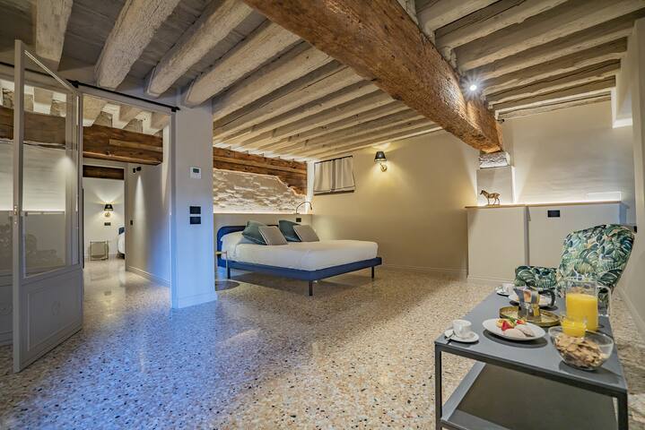 Corte Rubbi 1 A True Canal-side Experience gallery image 5