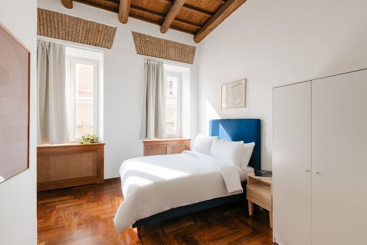 Sonder Piazza Venezia | Three-Bedroom Apartment