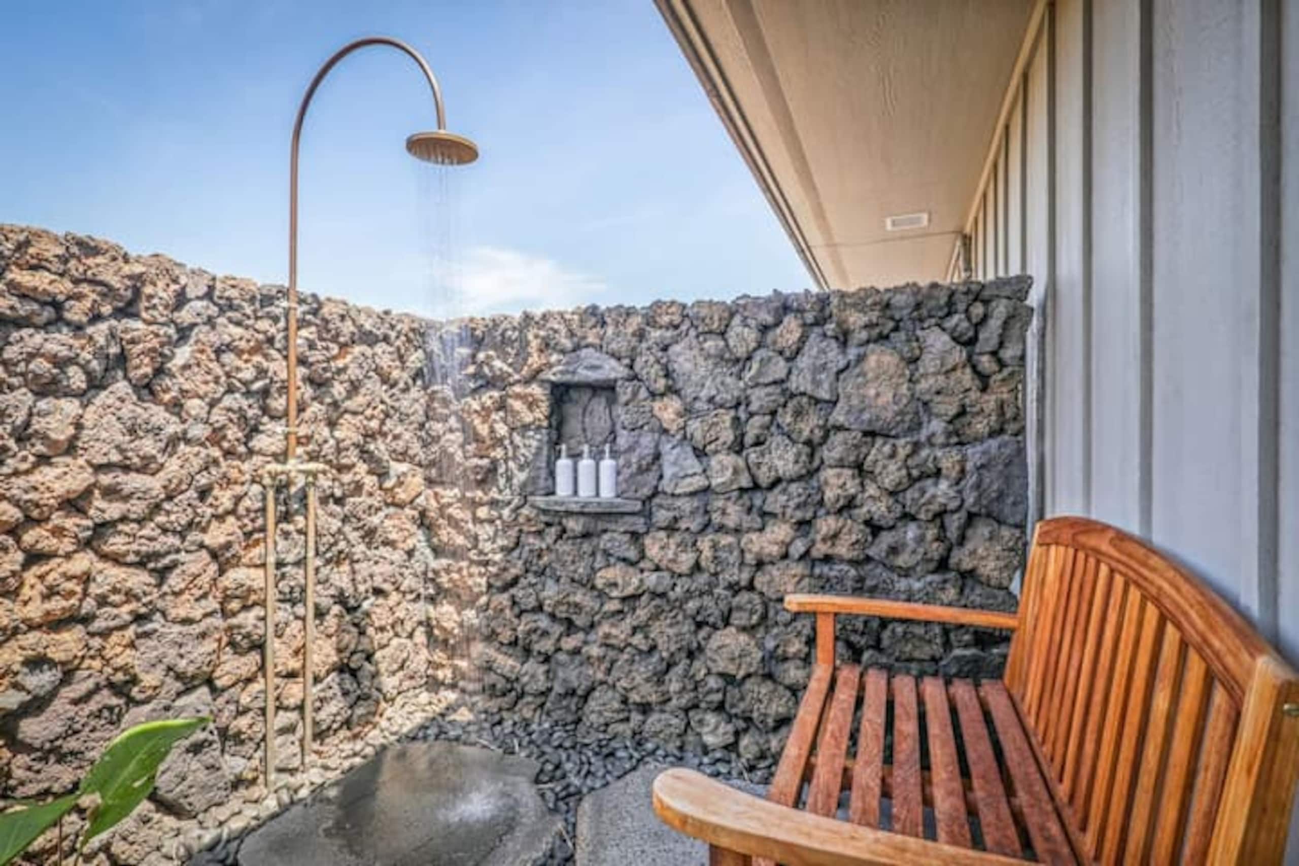 Home in Waikoloa Village · ★4.99 · 4 bedrooms · 5 beds · 4 baths - Photo 28