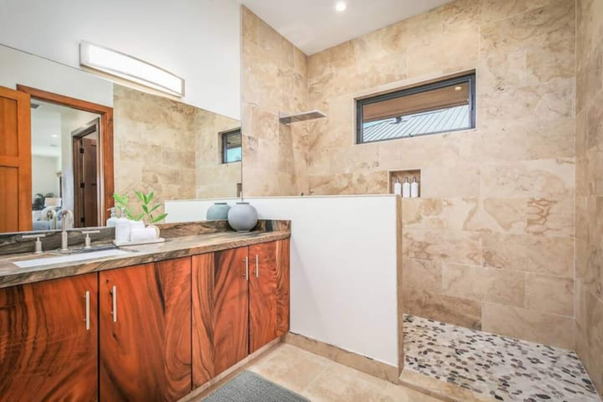 Home in Waikoloa Village · ★4.99 · 4 bedrooms · 5 beds · 4 baths - Photo 24