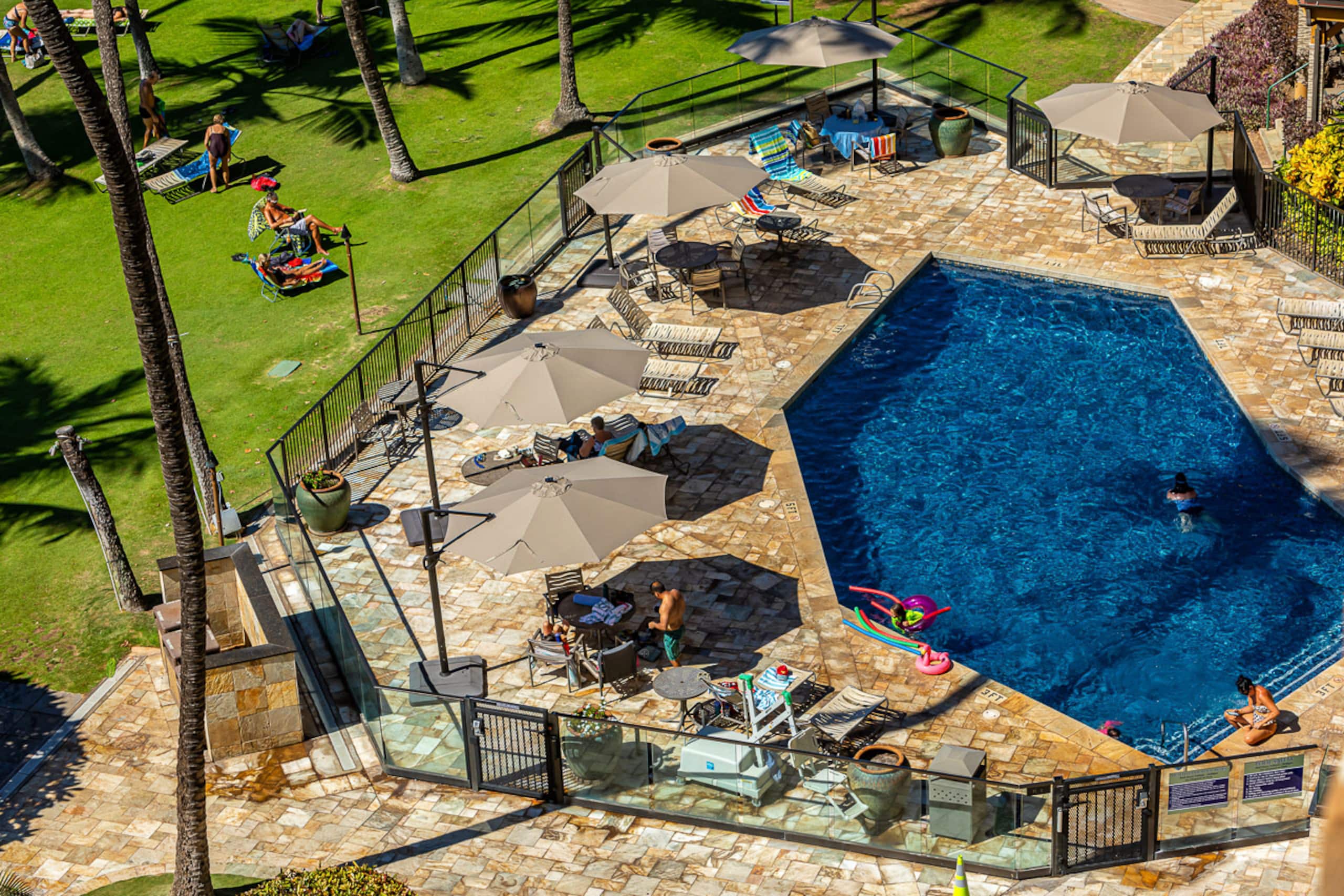 Condo in Kihei · ★4.92 · 2 bedrooms · 2 beds · 2 baths - Image 37