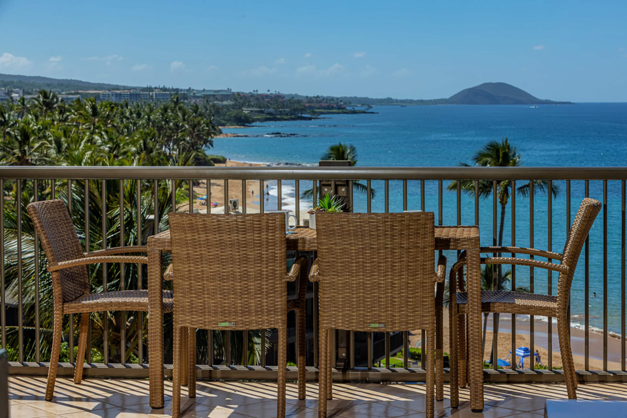 Condo in Kihei · ★4.92 · 2 bedrooms · 2 beds · 2 baths - Image 10