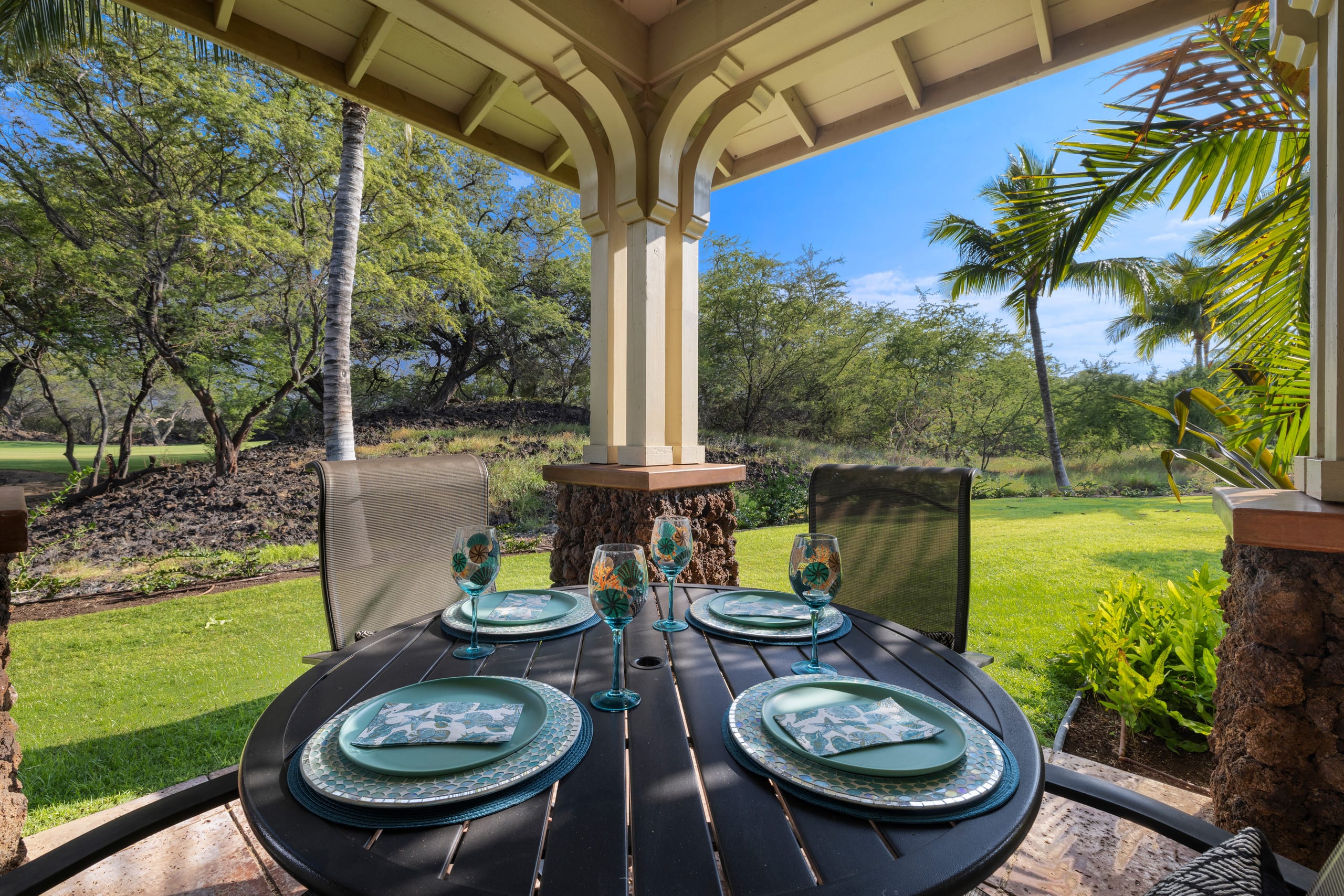 Condo in Waimea · ★4.93 · 3 bedrooms · 4 beds · 2.5 baths - Image 1