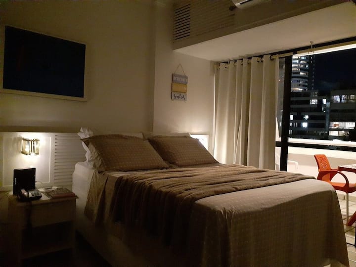 双人床，可俯瞰阳台