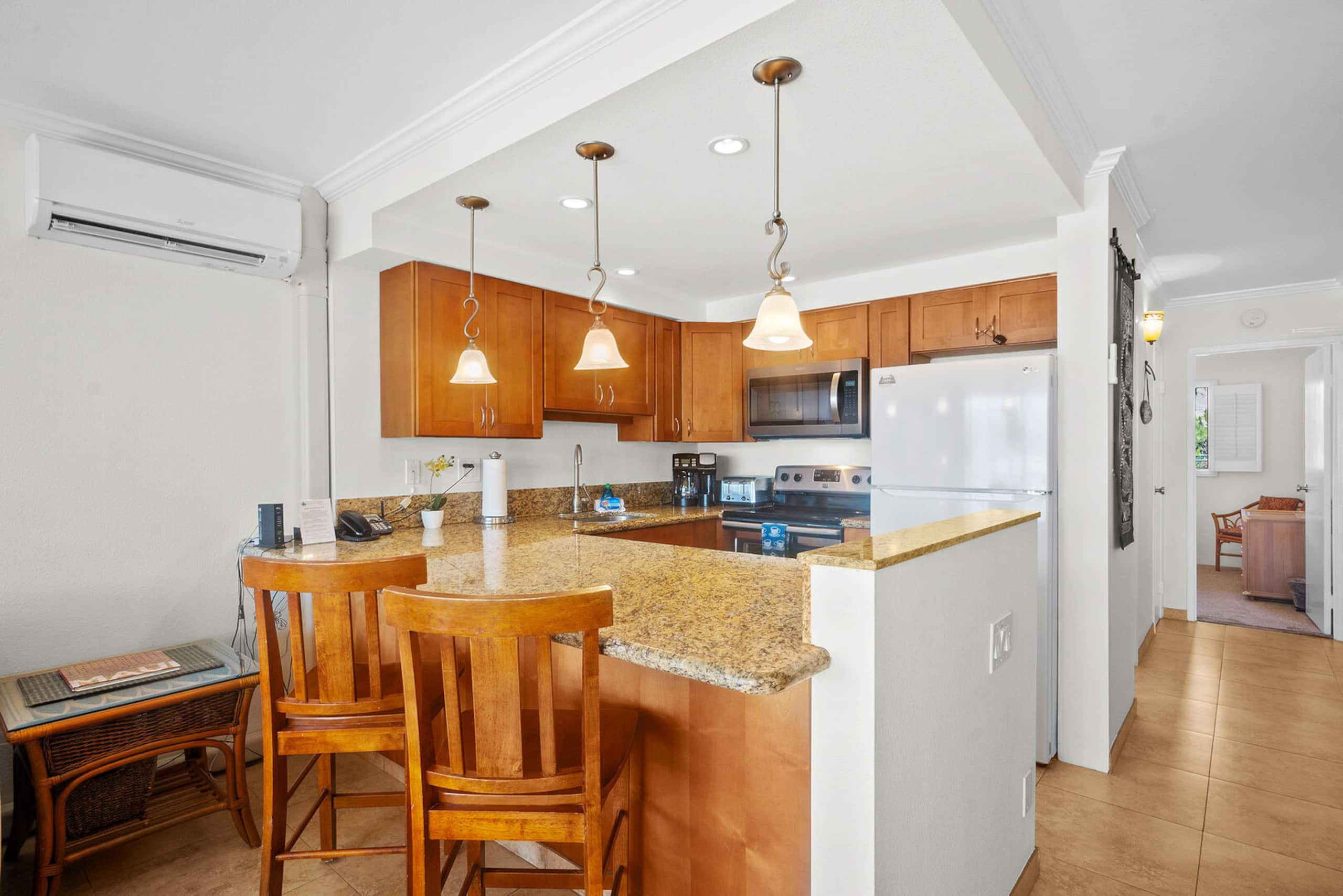 Condo in Wailuku · ★5.0 · 1 bedroom · 2 beds · 1 bath - Image 17