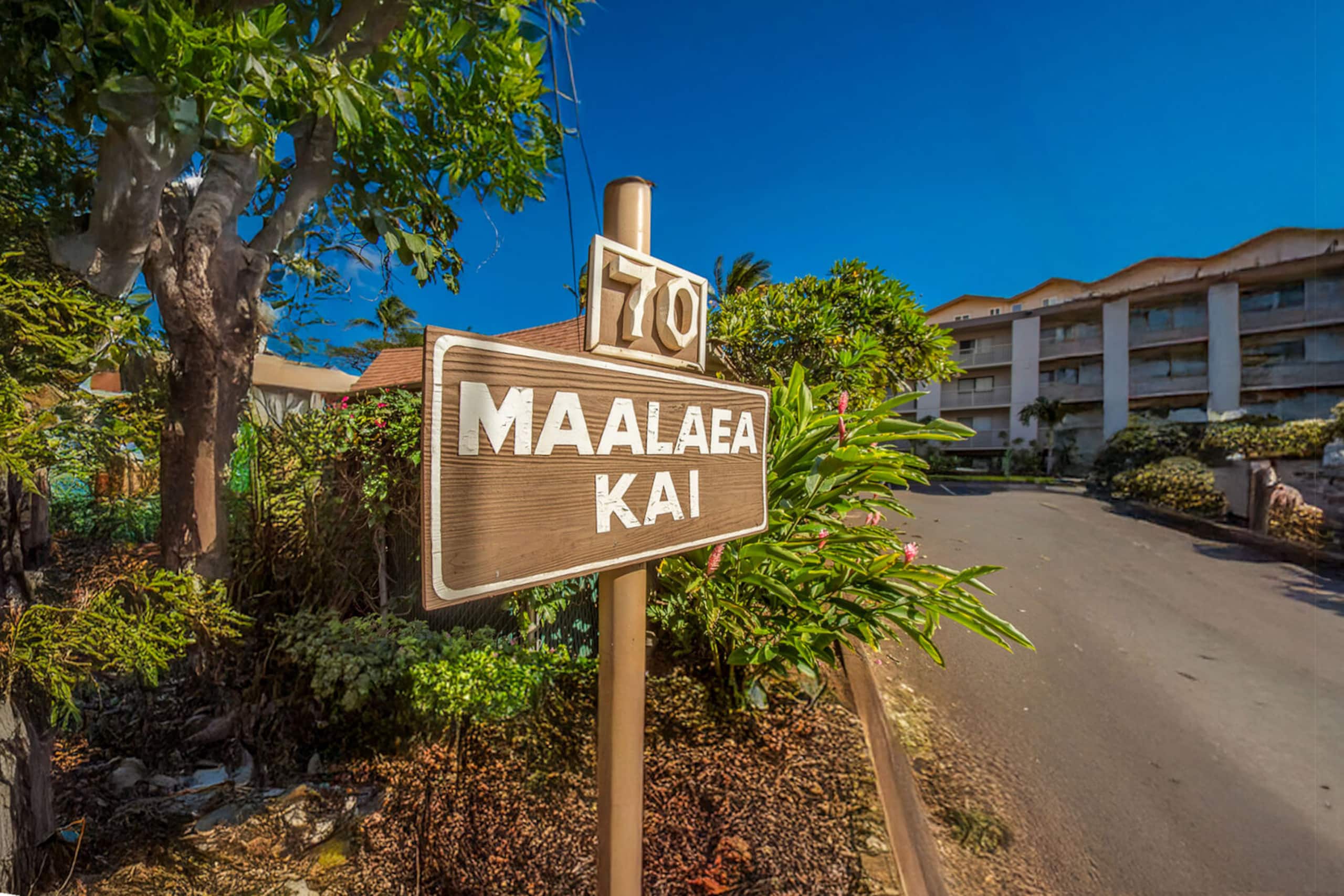 Condo in Wailuku · ★5.0 · 1 bedroom · 2 beds · 1 bath - Image 48