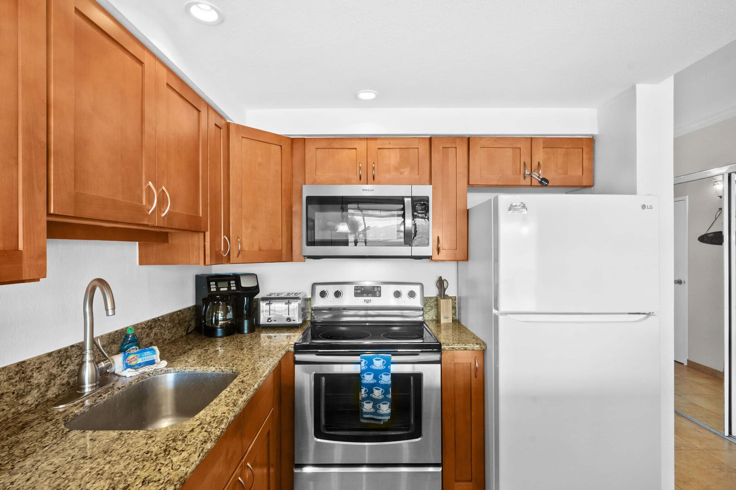 Condo in Wailuku · ★5.0 · 1 bedroom · 2 beds · 1 bath - Image 18