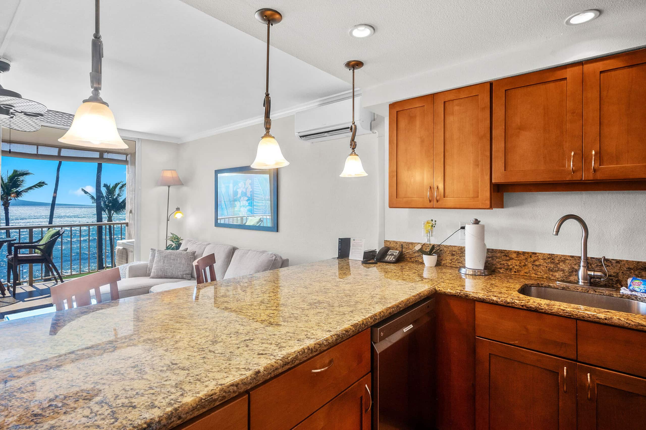 Condo in Wailuku · ★5.0 · 1 bedroom · 2 beds · 1 bath - Image 21