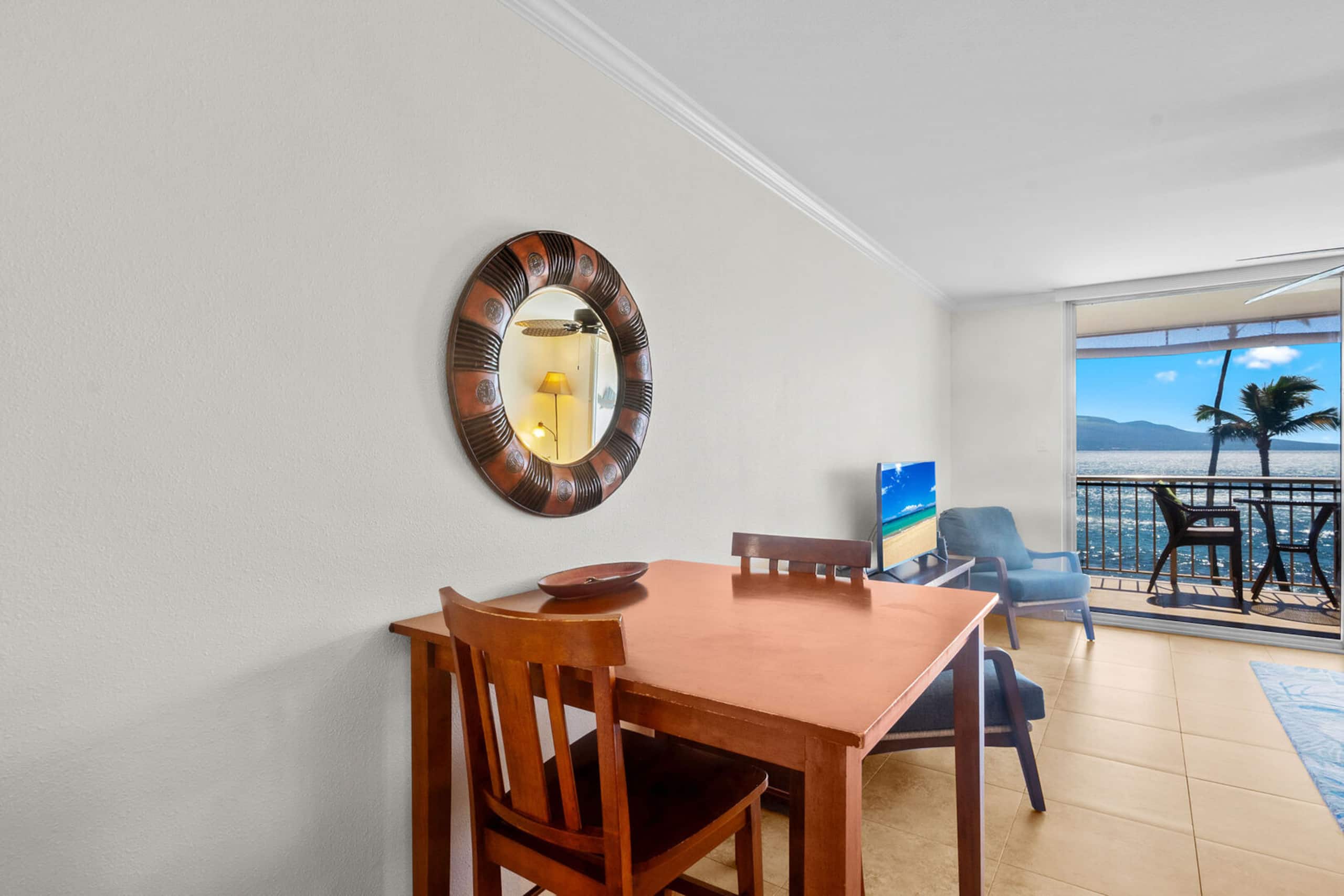 Condo in Wailuku · ★5.0 · 1 bedroom · 2 beds · 1 bath - Image 23