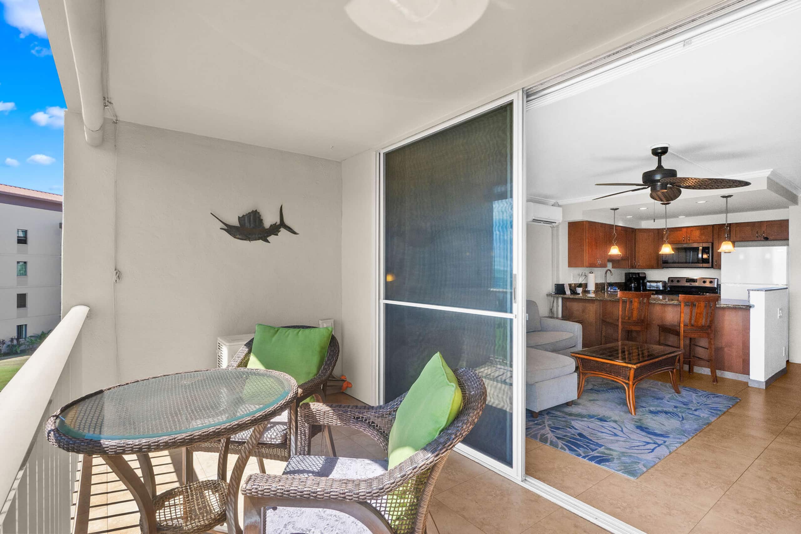 Condo in Wailuku · ★5.0 · 1 bedroom · 2 beds · 1 bath - Image 9