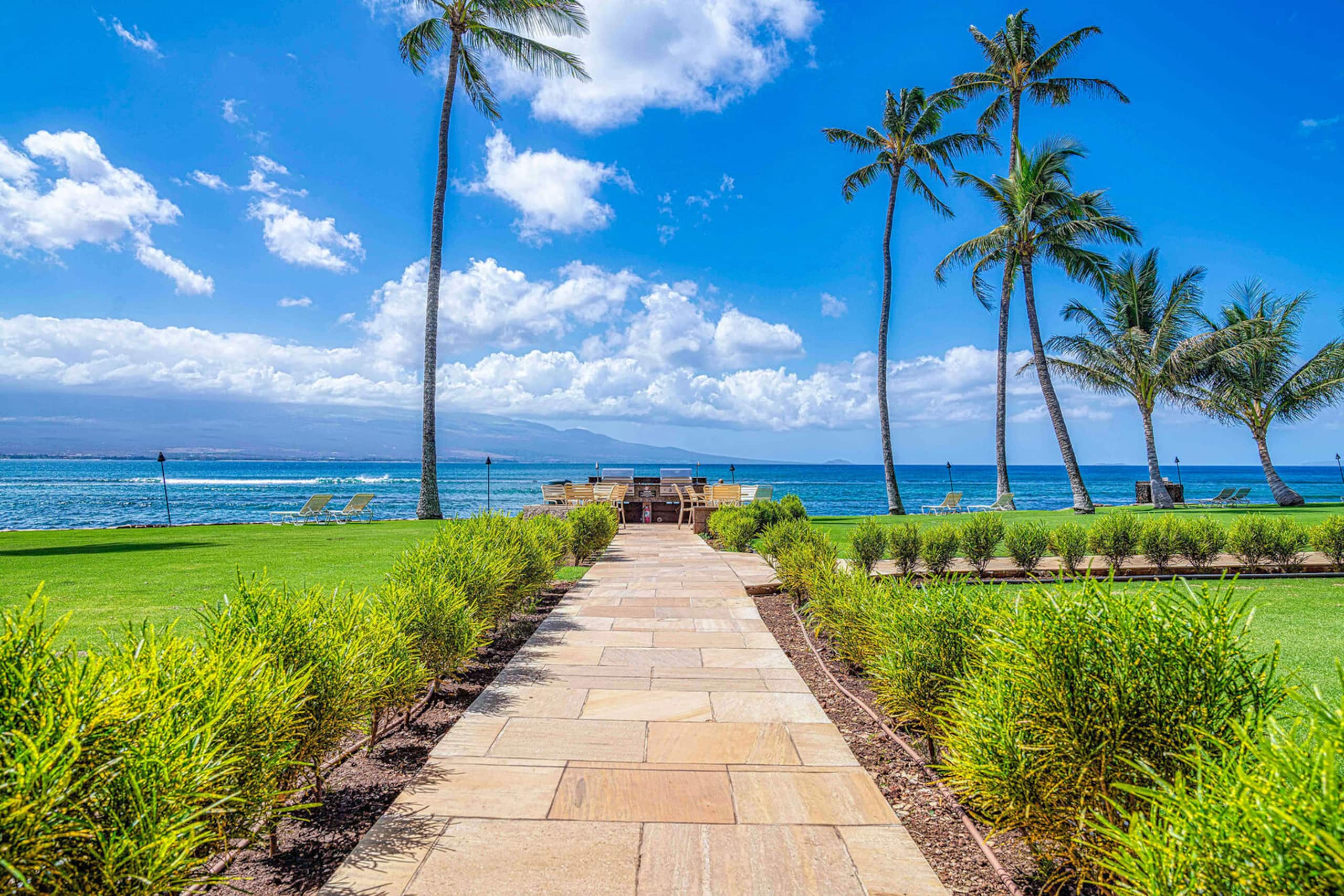 Condo in Wailuku · ★5.0 · 1 bedroom · 2 beds · 1 bath - Image 35