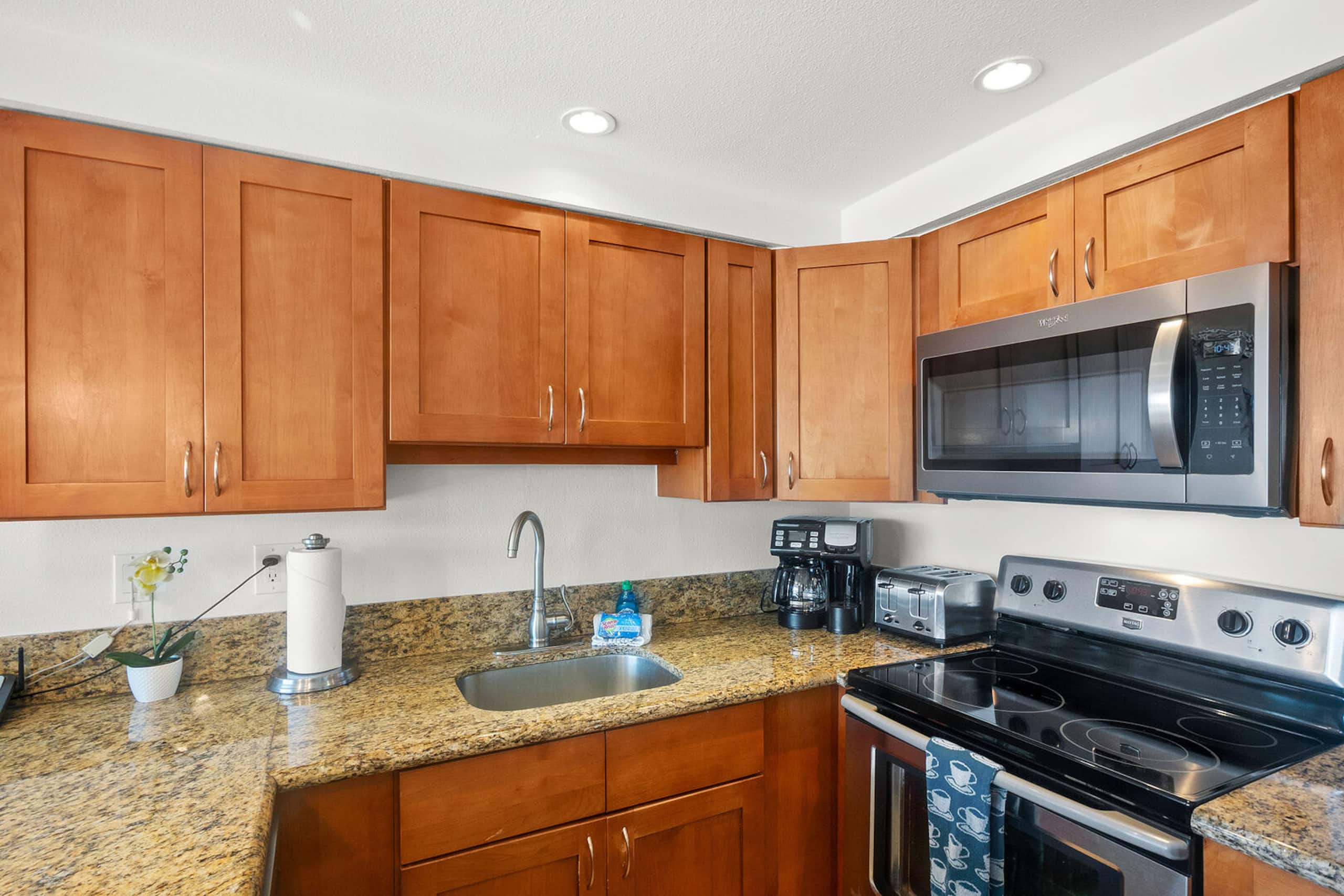 Condo in Wailuku · ★5.0 · 1 bedroom · 2 beds · 1 bath - Image 19