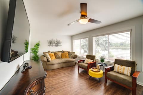 Kayaks & Fire Pits: Waterfront Portage Getaway!