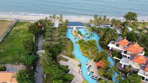 Villa Nilaya - 5 BR Spacious Beachfront Villa