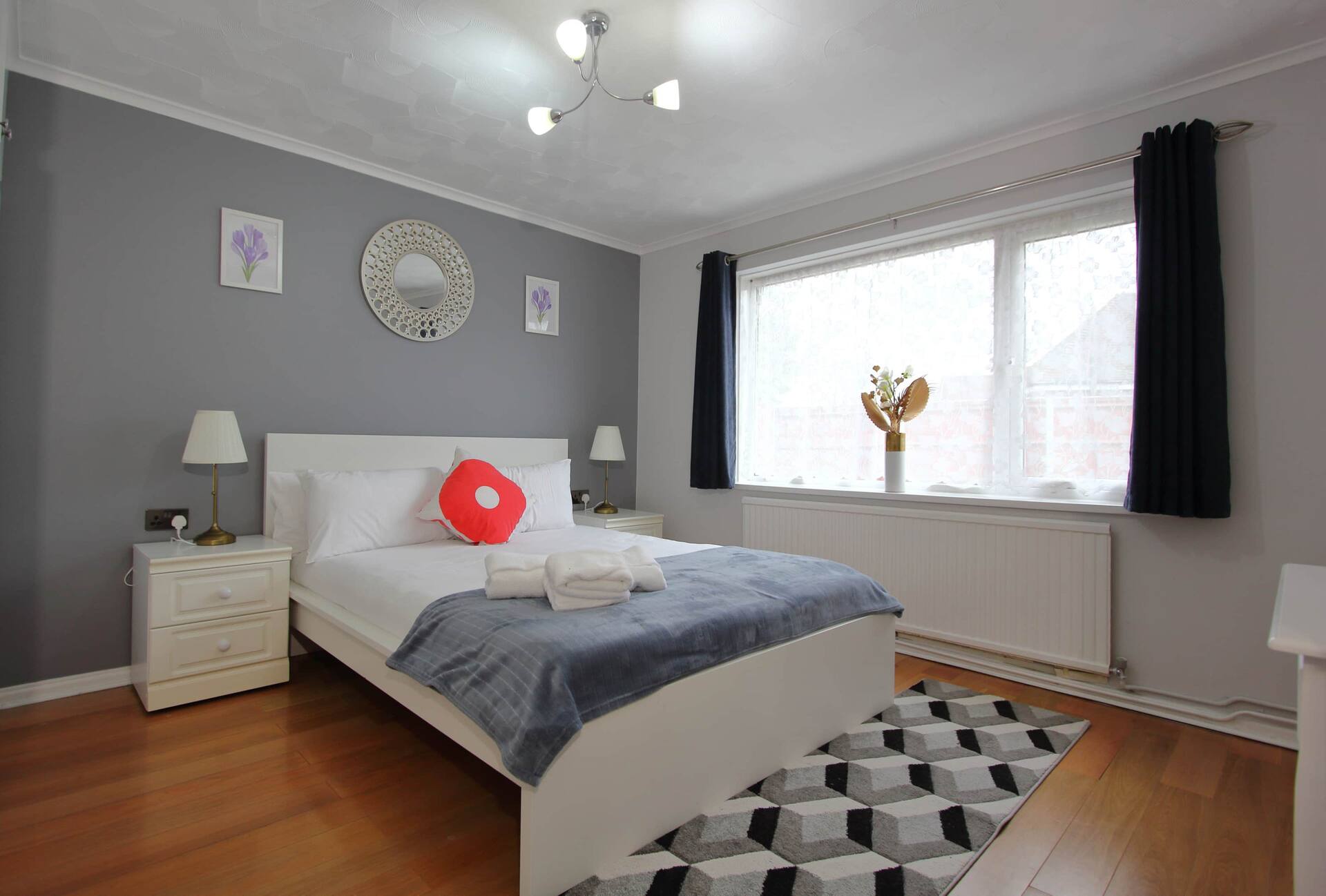 Cheerful 3 Bedroom 2 Bathroom Bungalow by CozyNest — photo 4